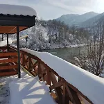 Dzajicaa Buk - Noahs Ark