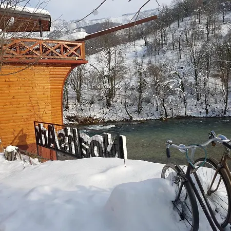 Dzajicaa Buk - Noahs Ark Hostel