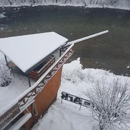 Hostel Dzajicaa Buk - Noahs Ark *