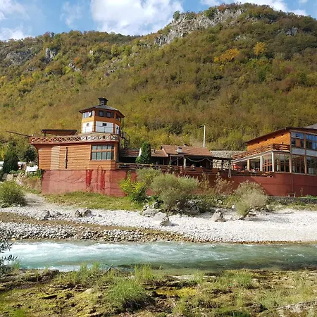 Dzajicaa Buk - Noahs Ark Hostel Konjic