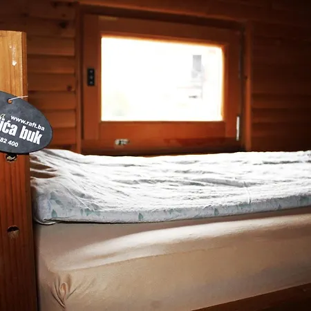 Dzajicaa Buk - Noahs Ark ホステル