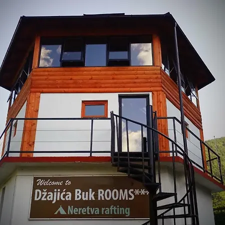 Dzajicaa Buk - Noahs Ark ホステル コニツ