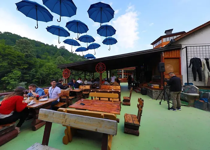 Dzajicaa Buk - Noahs Ark Hostel