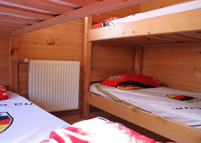 Dzajicaa Buk - Noahs Ark *