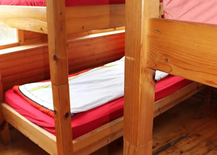 Dzajicaa Buk - Noahs Ark