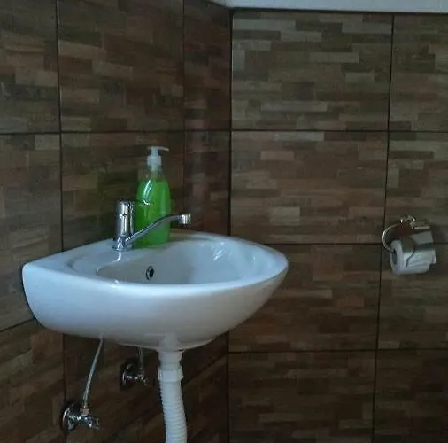 Hostel Dzajicaa Buk - Noahs Ark Konjic