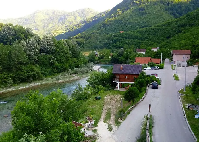 Hostel Dzajicaa Buk - Noahs Ark Konjic