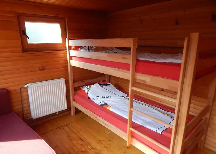 Dzajicaa Buk - Noahs Ark Hostel Konjic