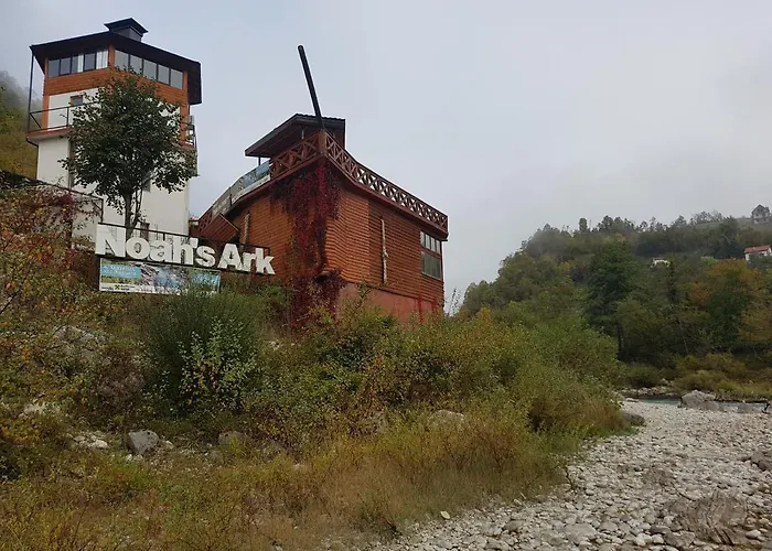 Dzajicaa Buk - Noahs Ark Hostel