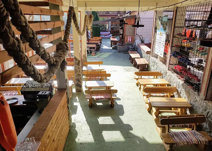 Dzajicaa Buk - Noahs Ark Hostel